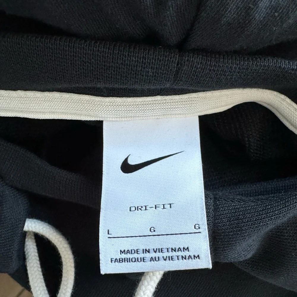 Nike Dri Fit Black Captain Hooded Sweatshirt - Picture 6 of 6